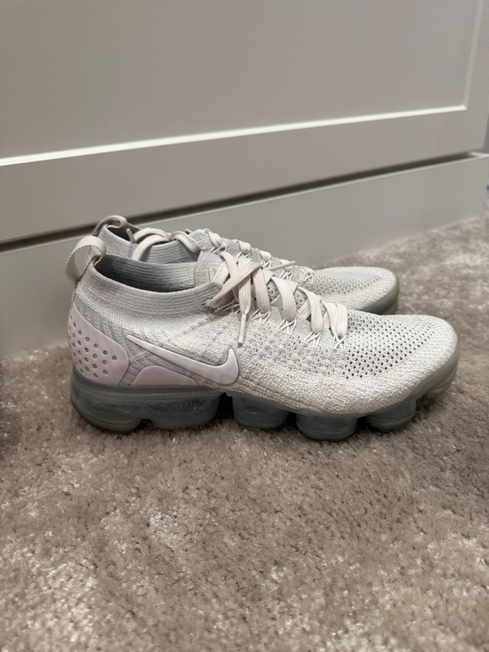 Nike VaporMax Flyknit Running Shoes in Light Grey and White